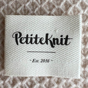 PetiteKnit - Est. 2016 Etiquette en tissu PetiteKnit - Petite Knit