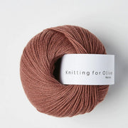 Plum Rose Merino - Knitting for Olive