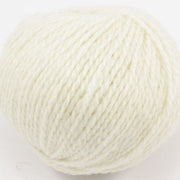 104 - Natural White SHETLAND HEATHER - Jamieson's of Shetland