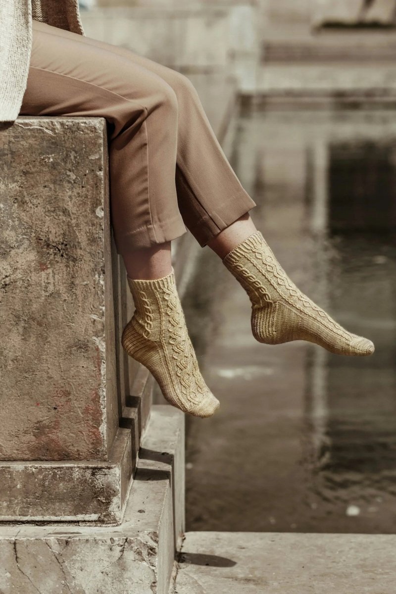 Softly Timeless Knits Cozy Laine et Tricot